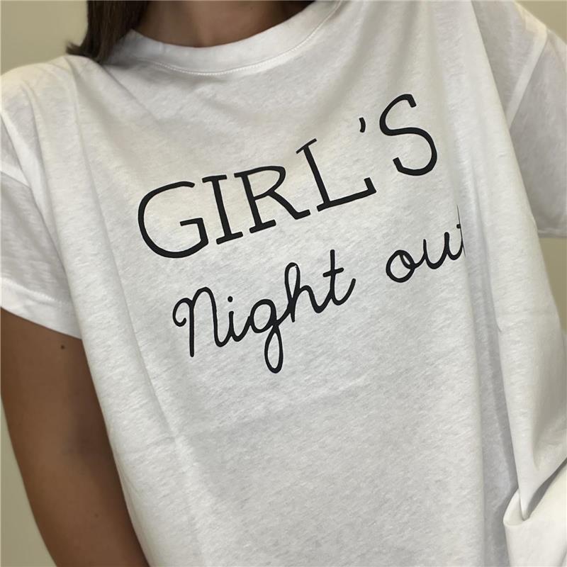 t-shirt girl night